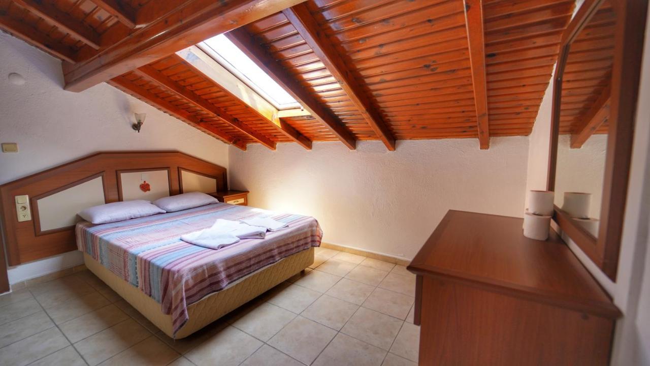 Yücel Hotel Fethiye Esterno foto