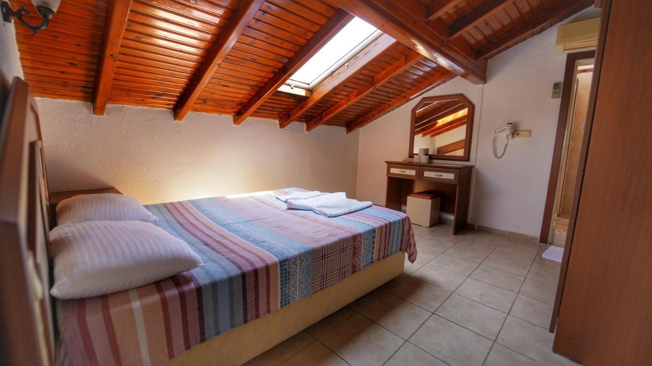Yücel Hotel Fethiye Esterno foto